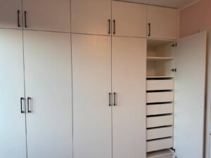 Meble na wymiar - szafy 15